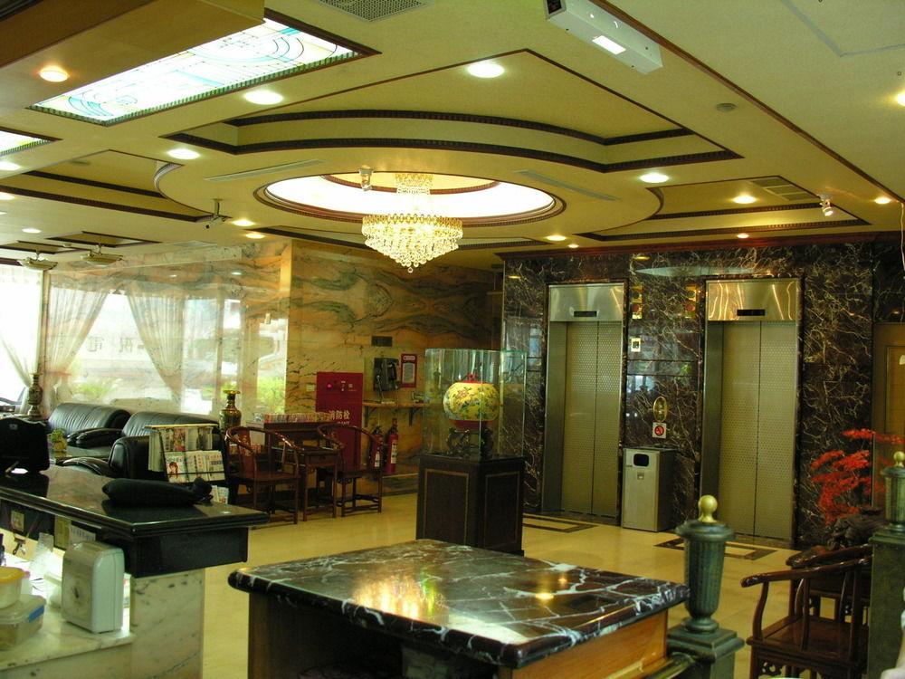 Sunrise Hotel Tainan Exterior photo